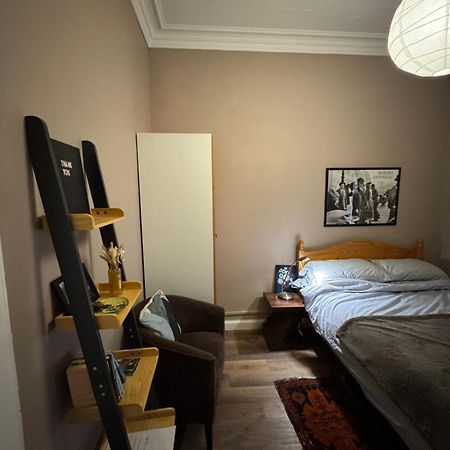 Central Room In Historic Tenement Shared Apartment Near Old Town EDI Kültér fotó